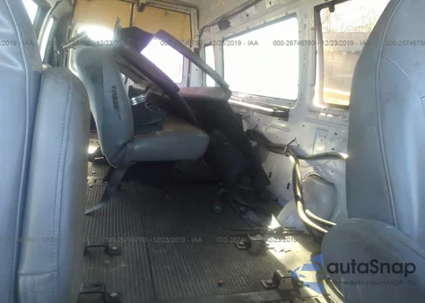 2004 Ford E-350 Super Duty Recreational/Commercial z USA, uszkodzony, nr VIN 1FTSS34L44HA95999